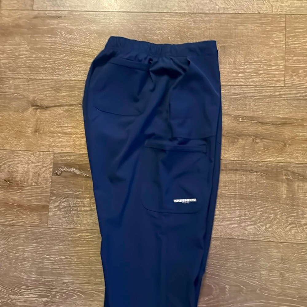 Women size Large navy scrub pants